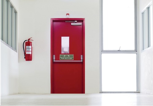 Tầm quan trọng của cửa chống cháy trong việc bảo vệ an toàn.